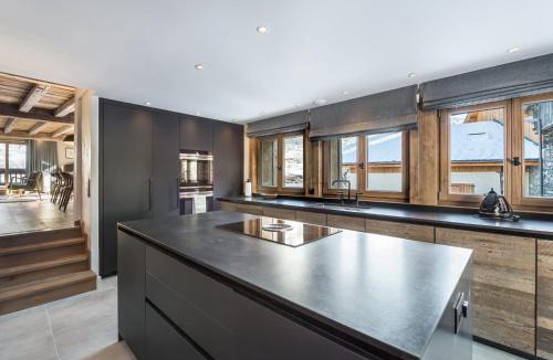 Le Raffort Ski Chalet | Chalet moderne à Méribel, 5 chambres, jacuzzi, proche télécabine - FR-1-566-14