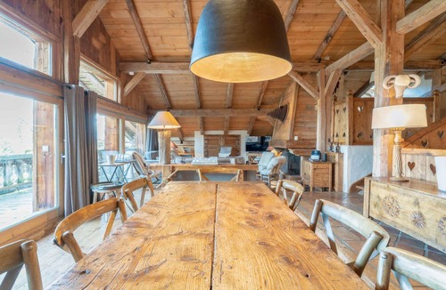 Demi-Quartier Ski Chalet | Chalet Ontario Summar