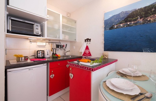 Chamonix City Centre Apartment | Cham Sud Grepon Paradis611 Mont Blanc View Studio, Walk to Centre, Chamonix, France