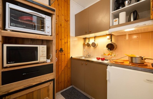 Chamonix City Centre Apartment | Cham Sud Marguerite B215 Family-Friendly with 2BR, Chamonix, France