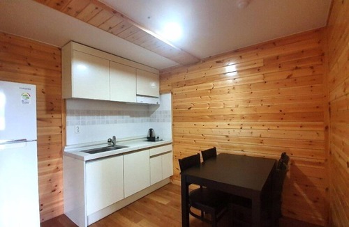 Daecheon-dong Hotel | Chamonix Resort