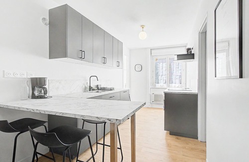 Annecy Apartment | Champs Fleury – A comfortable flat in a quiet neighbourhood