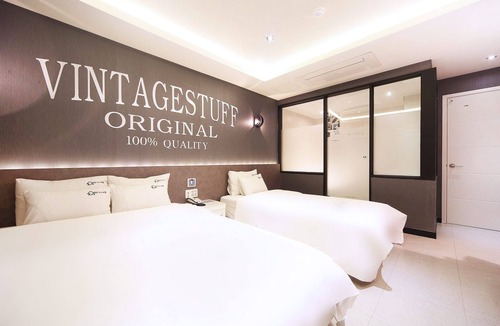 Changwon Hotel | Changwon Myeongseodong Dosi Yeohaeng