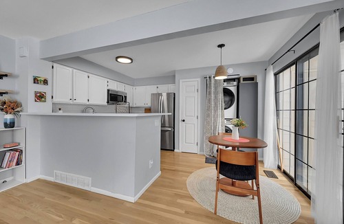 Gunbarrel Condo | Charming 2-bedroom condo near dog park, trails, breweries! 30-day minimum