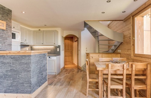 Meribel Apartment | Charming 4-room duplex, 7 pers, ski-in/out, garage and wifi in Méribel