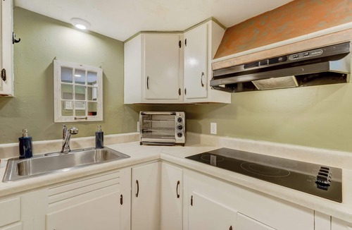 Cascade House | Charming Creekside Escape - Hot Tub - Pikes Peak Base - 2 Bed 2 Bath Kitchen