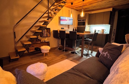 Meribel Apartment | Charming duplex-Méribel Centre. 3* T3 (4/6pers) Ideal for families 300m from the slopes