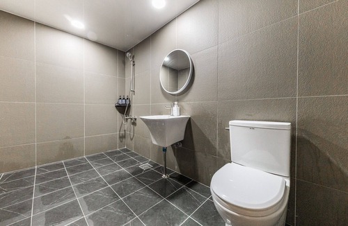 Cheongju Hotel | Cheongju Ochang Dot
