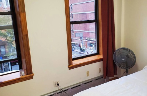 Midtown West Apartment | Chic 1-bedroom with WiFi and AC in the heart of vibrant New York City