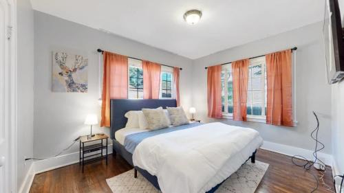 Congress Park House | Chic Denver Family Retreat Free Parking & Prime Location