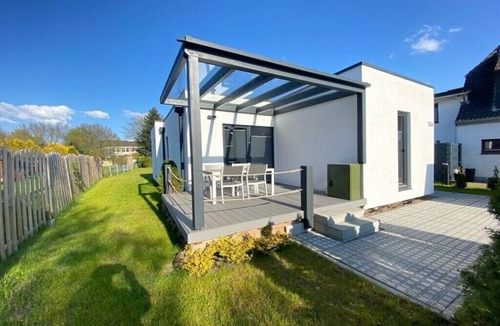 Spaden House | Chic Eco-House for 4 in Spaden