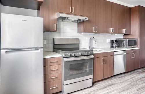 Five Points Apartment | Chic Five Points 1BR w/ Roof Deck & Gym, walk to RiNo bars, by Blueground