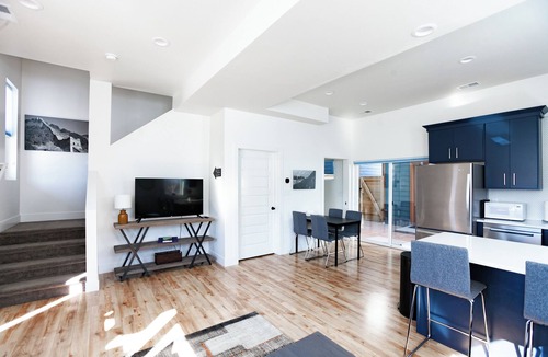 Grand Junction House | Chic Indigo Digs : 3 BR,Cool Kitchen, Zen Patio!