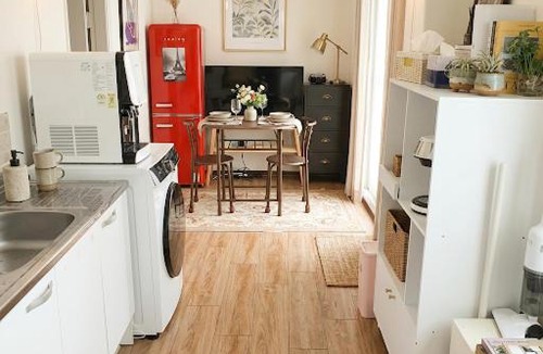 Daeheung-dong Apartment | Chillpop stay, Sinchon station, 1F, 4ppl, 2BR, Hongdae, Private