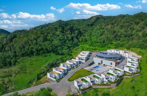 Chuncheon House | Chuncheon Interstellar PoolVilla