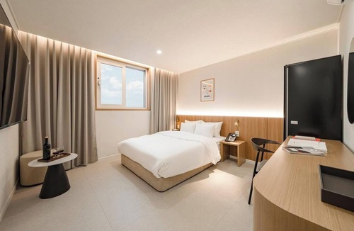 Chungju Hotel | Chungju H Avenue Chungju Station Branch