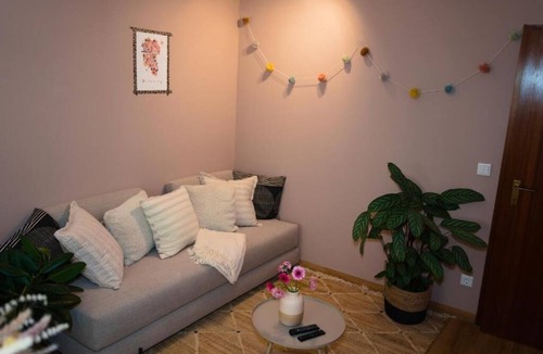 Wurzburg City Centre Apartment | City retreat with terrace