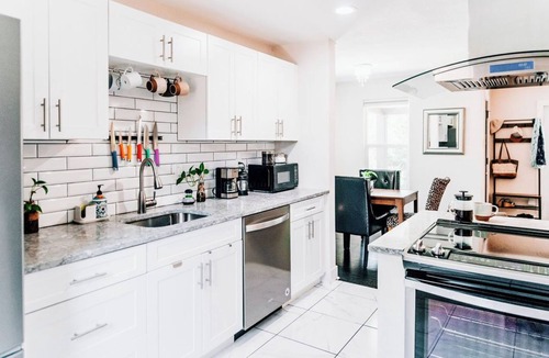 Sunnyside House | Clean Cozy Sunnyside Oasis. Walkable Denver Neighborhood. Pup-friendly Homebase