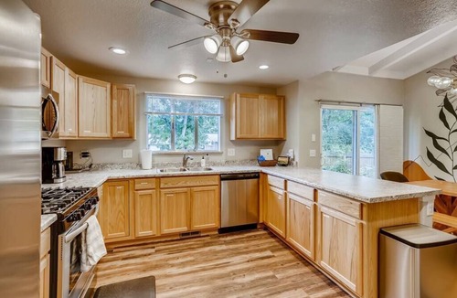 Arvada Plaza Area House | Close to Denver & Golden - Perfect for Groups!