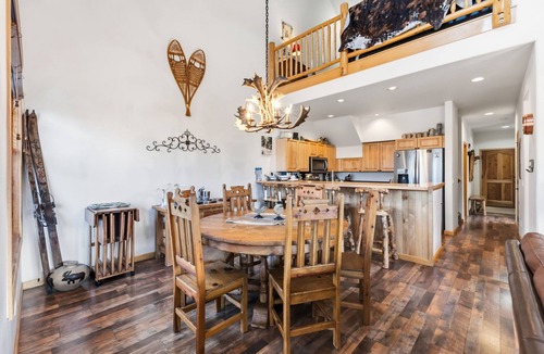 Warrior's Mark Condo | Close to downtown Breckenridge, vaulted ceilings, walk to mountain, hot tubs!