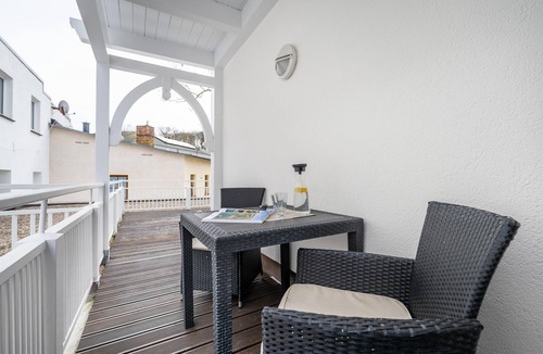 Binz Apartment | Close to the beach-2 room apartment with balcony-center of Binz-Villa Hildegard-App.1