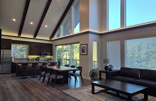 Saint Mary's Cabin | Colorado Mountain Retreat - A peaceful Lake View Cabin with Amazing Views!