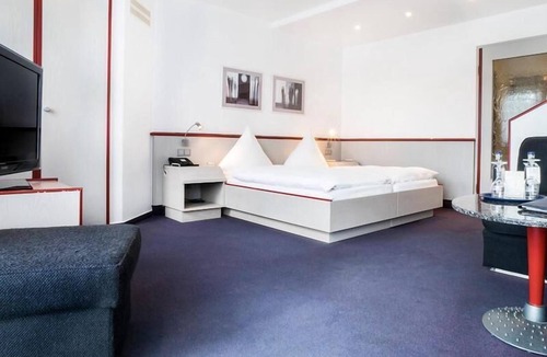 Meschede Hotel | Comfort room with kitchenette and WC, max. 2 persons