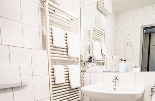 Meschede Hotel | Comfort room with kitchenette and WC, max. 2 persons