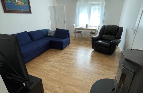 Stuttgart Apartment | Comfortable 2-bedroom apartment with WiFi in Lovely Plieningen!
