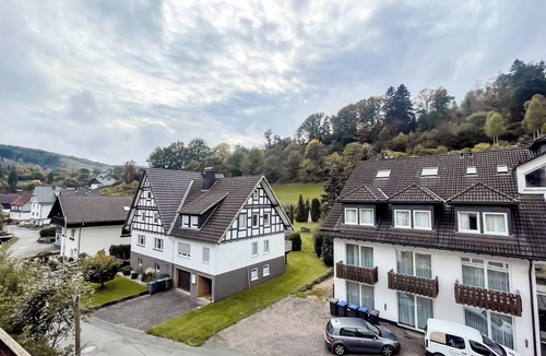 Zueschen Apartment | Comfortable and versatile room -perfect for relaxation, work and exchange