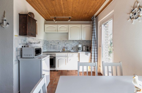Kaiserin-Auguste-Viktoria-Koog Apartment | Comfortable Apartment “Deichgraf 2” close to the Sea with Wi-Fi