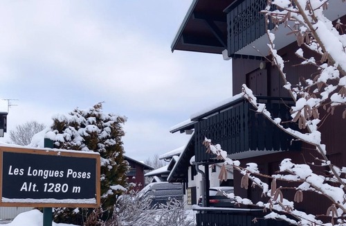 Les Gets Apartment | Comfortable chalet with parking - 4 guests