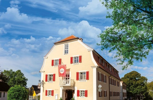 Heidenheim Apartment | Comfortable double room in a central location on the market square in Heidenheim