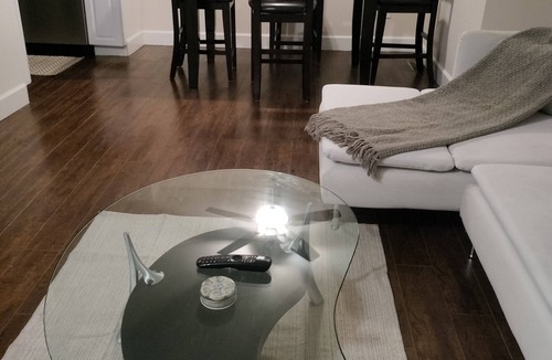 Edgewater Condo | Comfortable in Denver near Sloan's Lake Red Rocks| Weekly & Monthly Discounts!