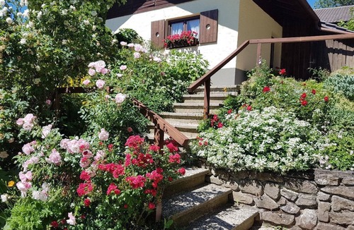 Habischried Apartment | Comfortable vacation apartment with 2 separate bedrooms for up to 4 people