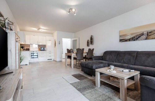 Groemitz Apartment | Comfortable vacation apartment with balcony, parking space and modern furnishings in Gröm