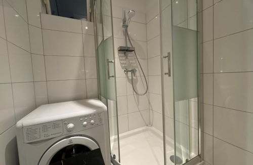 Gersthof Apartment | Comfy Apartment in Classy Area
