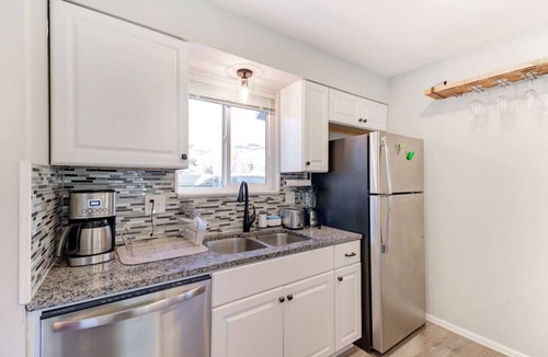 Arvada Villa | Comfy-Family size Townhouse in Arvada 3Bed-1.5Bath-5P