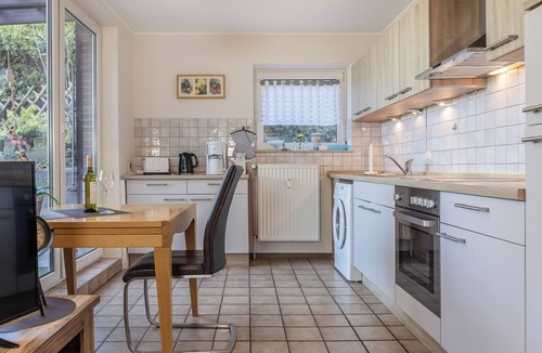 Carolinensiel Apartment | Completely designed for comfort: The basement apartment is especially kom