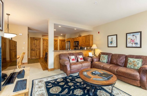 Keystone House | Condo Nestled in the Woods/On Shuttle Route to Slopes/Shared Pool and Hot Tub