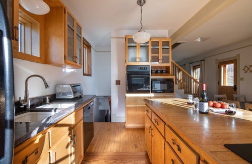 Matterhorn Village Cabin | Condor by AvantStay | Gorgeous Mountain Home w/Hot Tub & Sauna