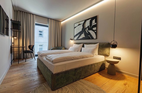 Obergiesing Hotel | Conlon House Lower East Side