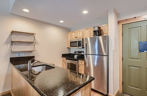 Copper Mountain Village Condo | ★Copper Mountain - Hot Tub in Building - Center Village Condo★