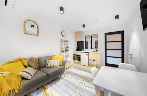 Queenstown Apartment | Cosy 1 Bedroom Apartment 10 minutes to Queenstown