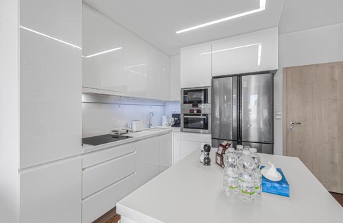 Prague 9 Apartment | Cosy large apartment, 2 bedrooms, 2x Free Parking, PVA EXPO Prague