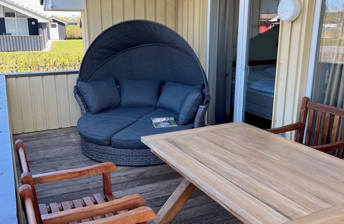 Wesselburenerkoog House | Cottage on tw beach/sea. Büsum u. St. Peter-Ording, pets welcome