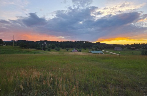 Monument House | Country home on scenic, quiet acreage near Monument. Convenient to interstate.