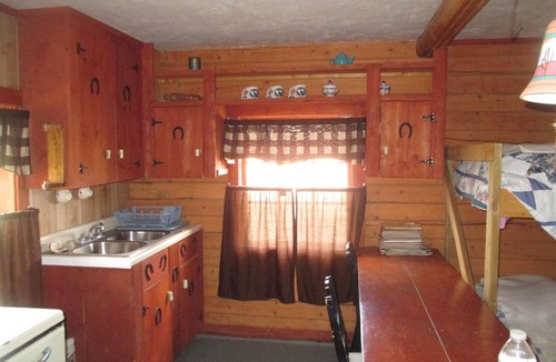 Capulin Cabin | Cowboy Ranch House Cabin - "The Court House" at the High Plains Drift Inn