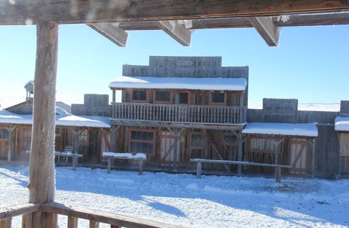 Capulin Cabin | Cowboy Ranch House Cabin - "The Court House" at the High Plains Drift Inn