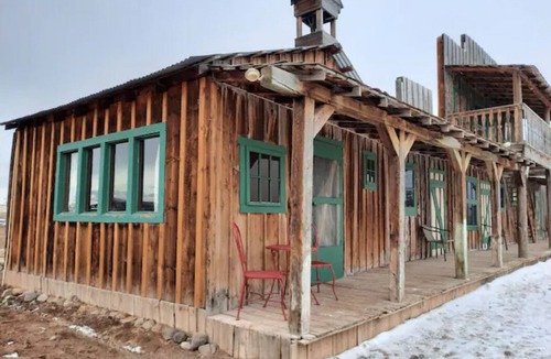 Capulin House | Cowboy School House Cabin at the High Plains Drift Inn